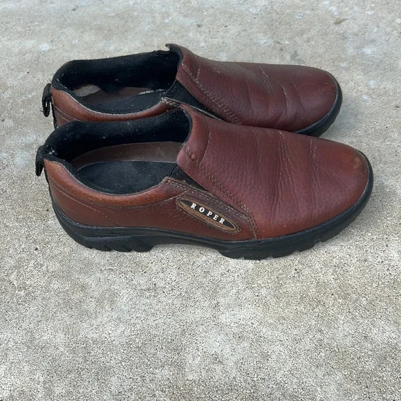 Brown Roper shoes size 8 - Picture 2 of 4